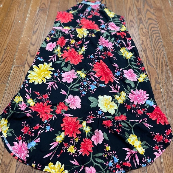 Old Navy Black Floral Dress - Picture 4 of 12